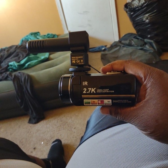 Digital video camera - Picture 7 of 7